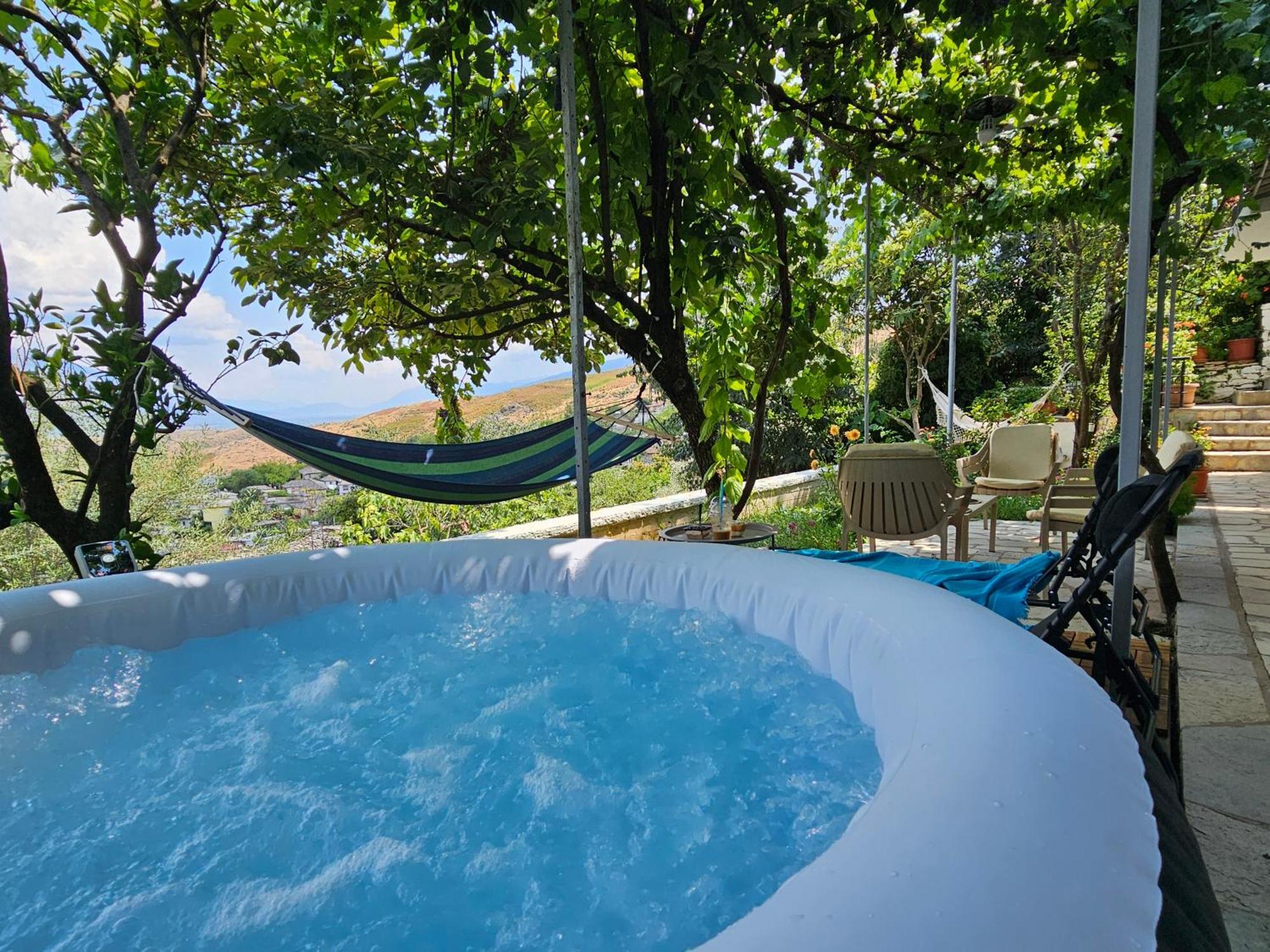 Lemon Garden Apartment-Hot Tub Jacuzzi Gjirokastër 외부 사진